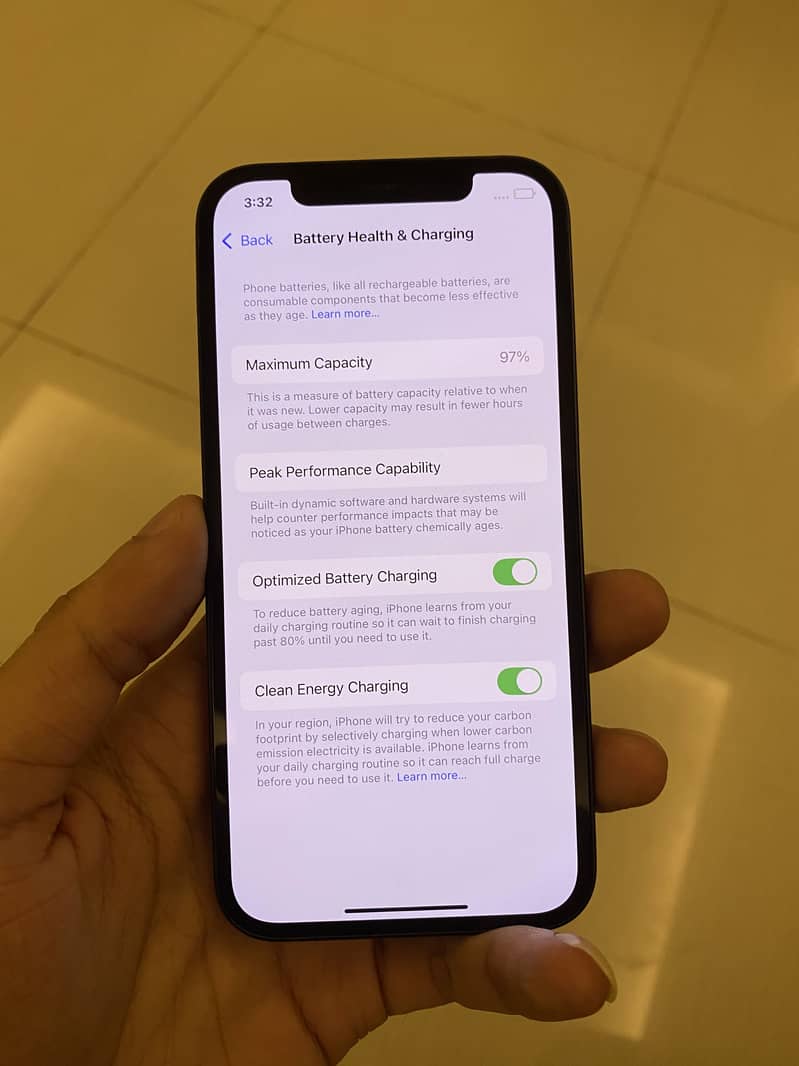 Apple iPhone 12 3