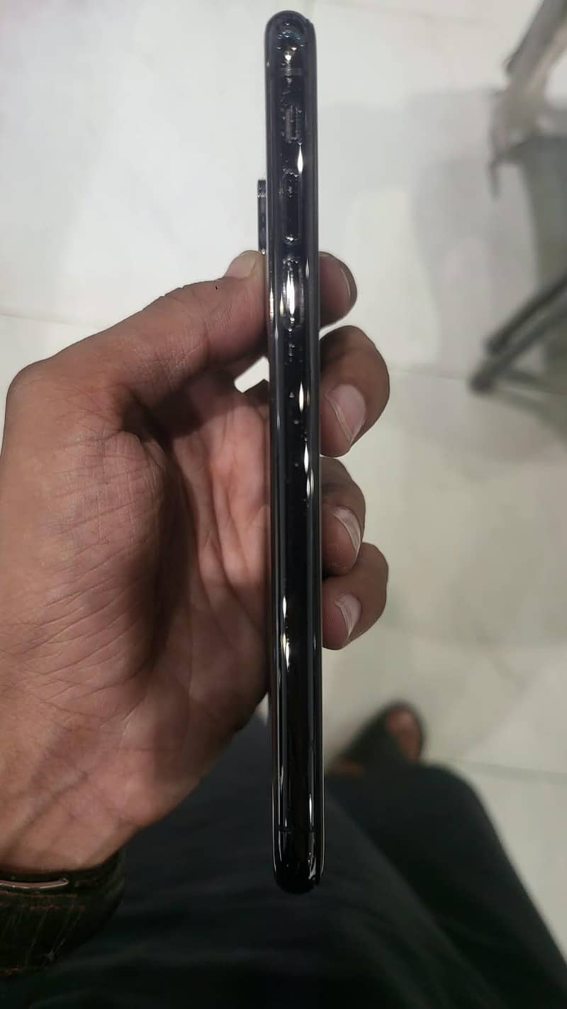 Apple iPhone X 2