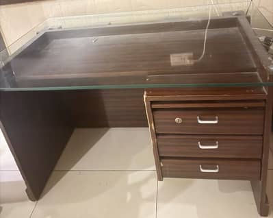 Luxury office table and chair