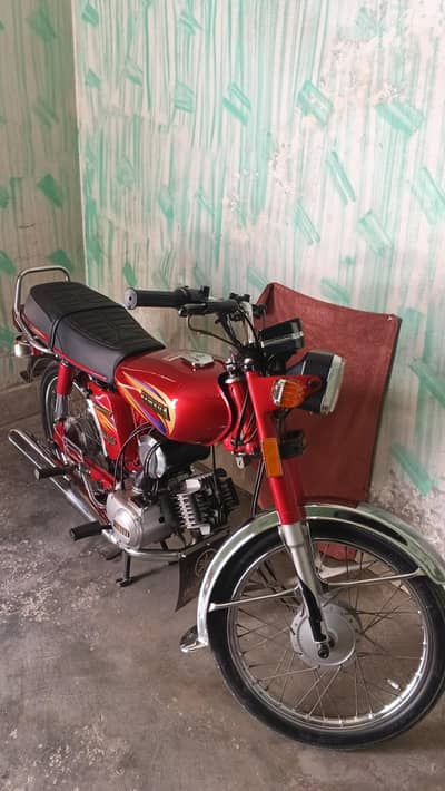 Yamaha YB 100 2001 Model – Totally Original / Genuine Condition