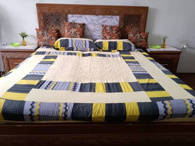 BED ROOM FOR SALE only serious bayer contact