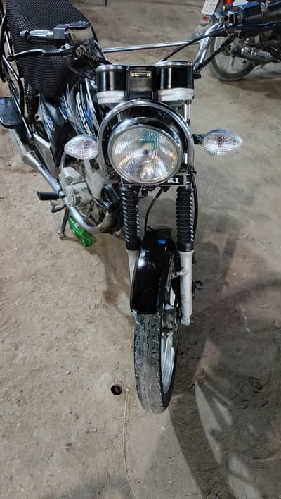 Suzuki Gs 150 SE