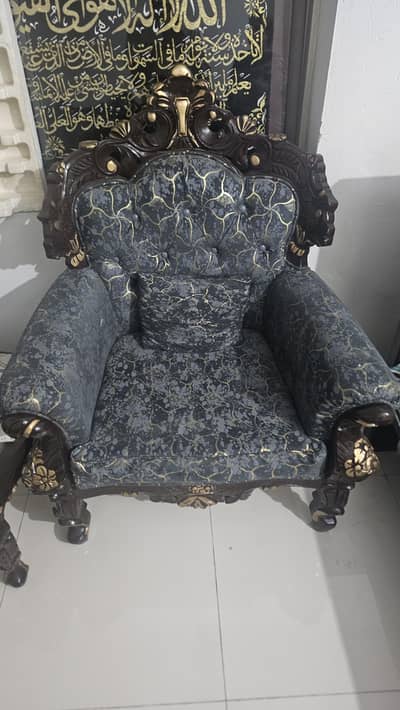 Complete sofa set beautiful and luxury sofa and table