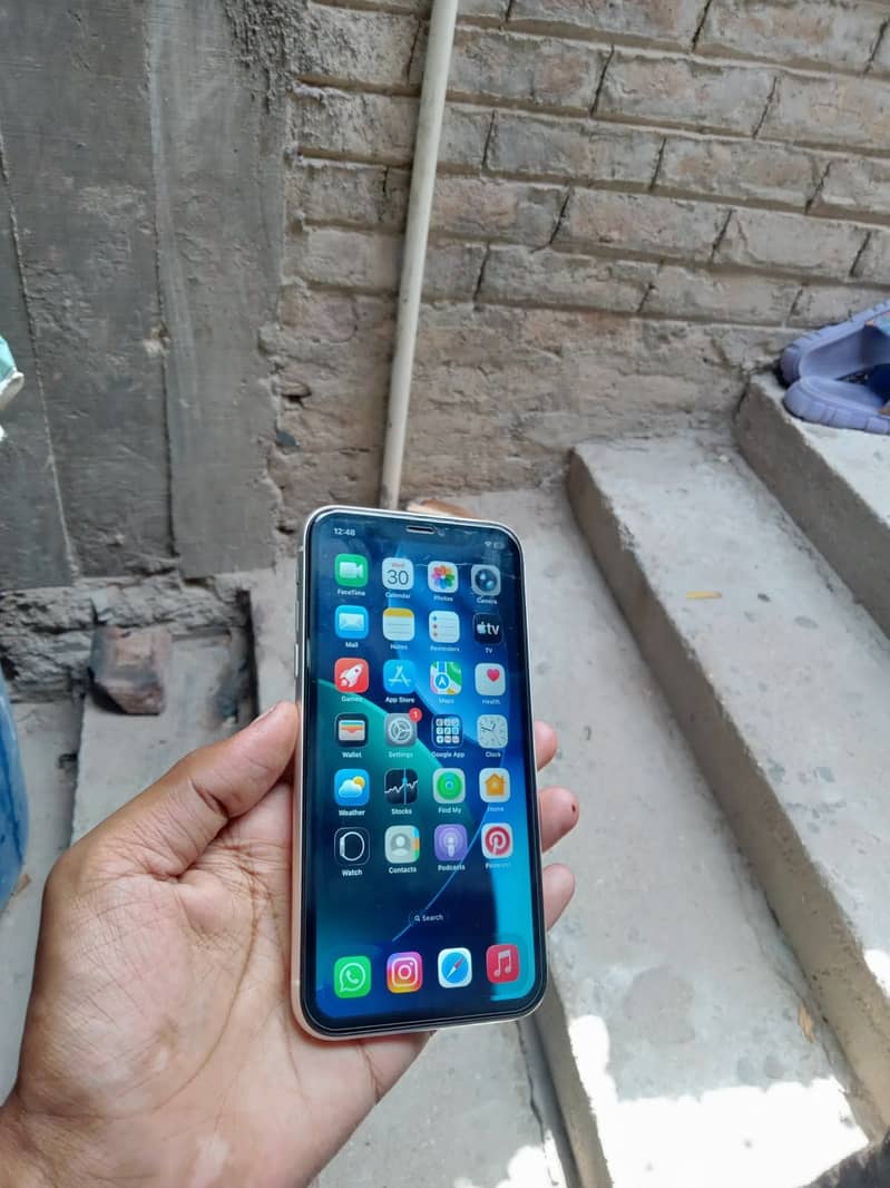 Apple iPhone 11 1