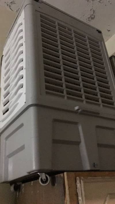 National company Ac Dc large Cooler 3 months used