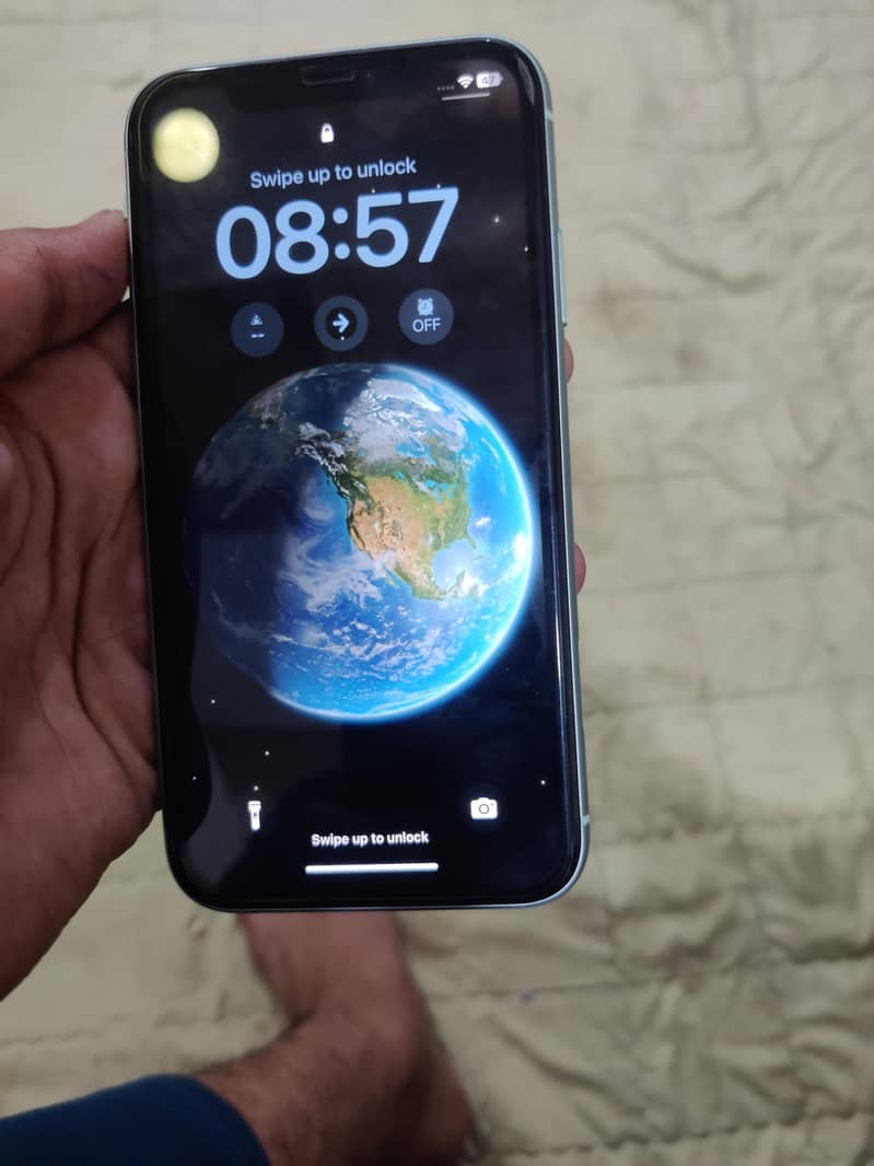Apple iPhone 11 3