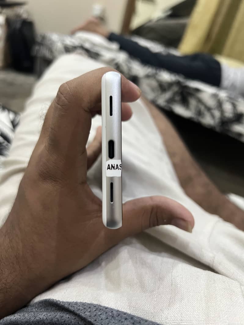 Google Pixel 7a 1