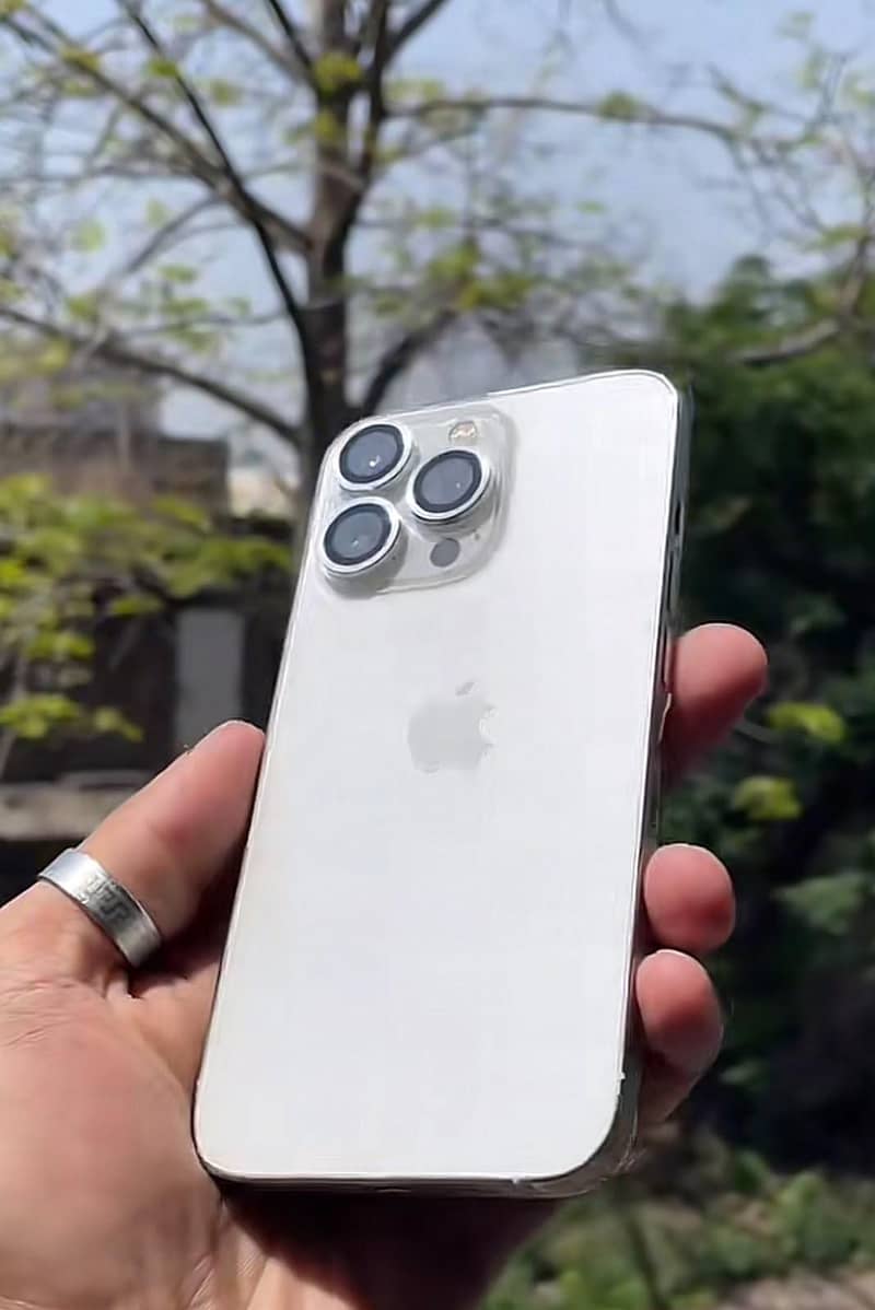 iPhone 13 Pro 2