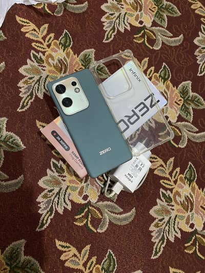 Infinix Zero 30 8+8(256)
