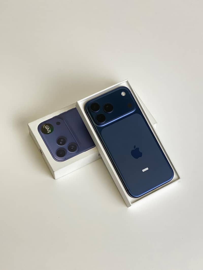 Apple iPhone 17 Pro Max 1
