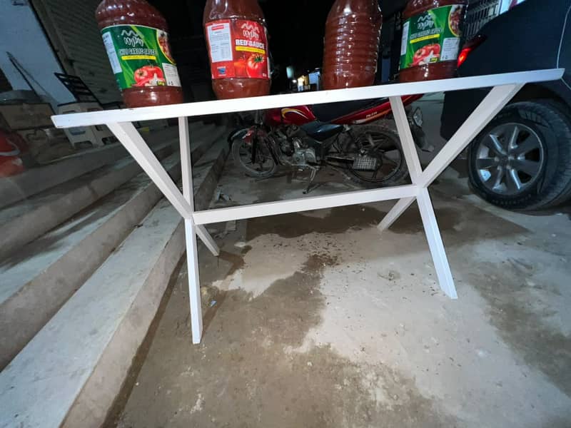 Steel Frame Table for Sale – Excellent Condition - Side Tables - 1120206781