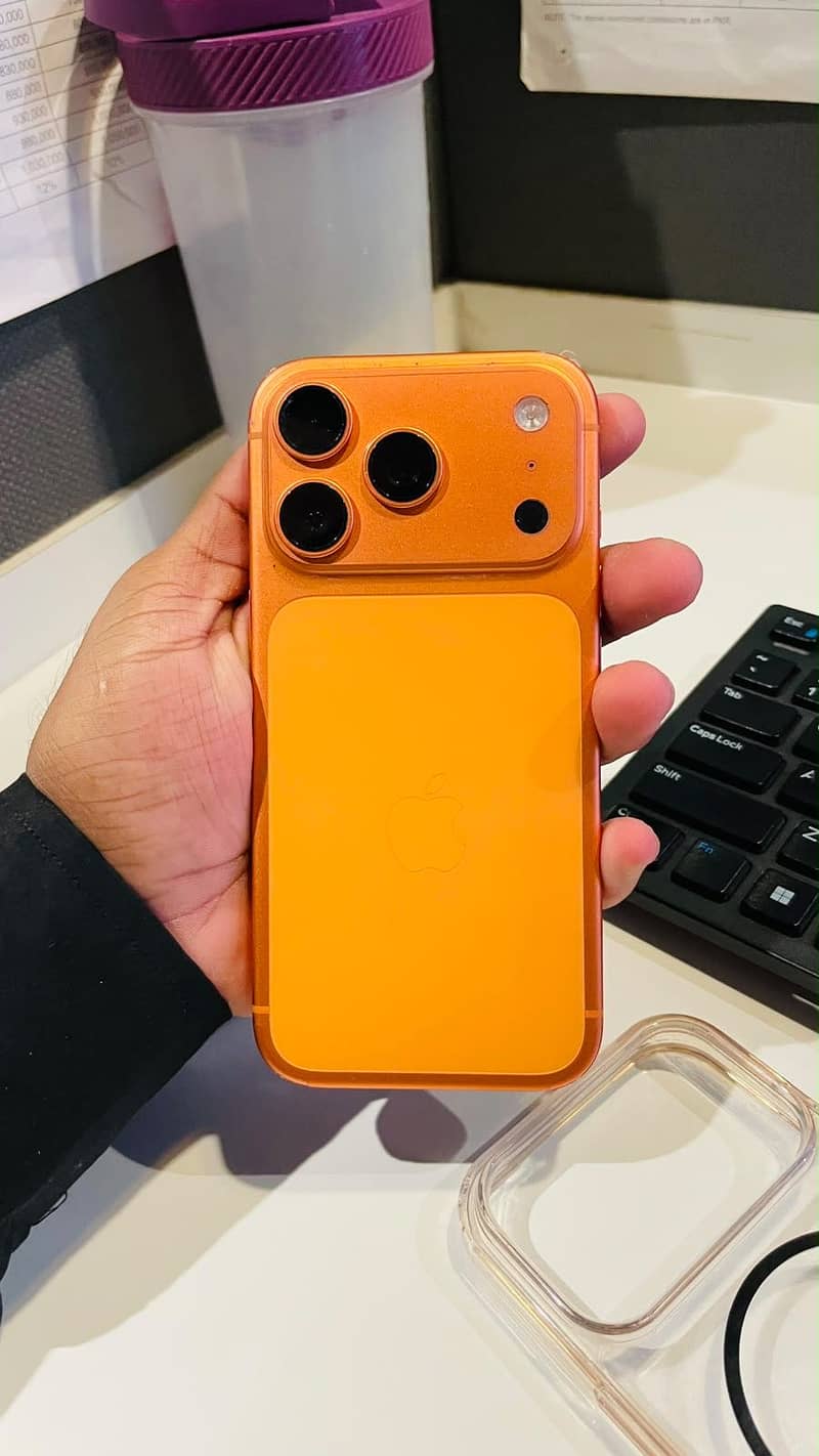 Apple iPhone 17 Pro 1