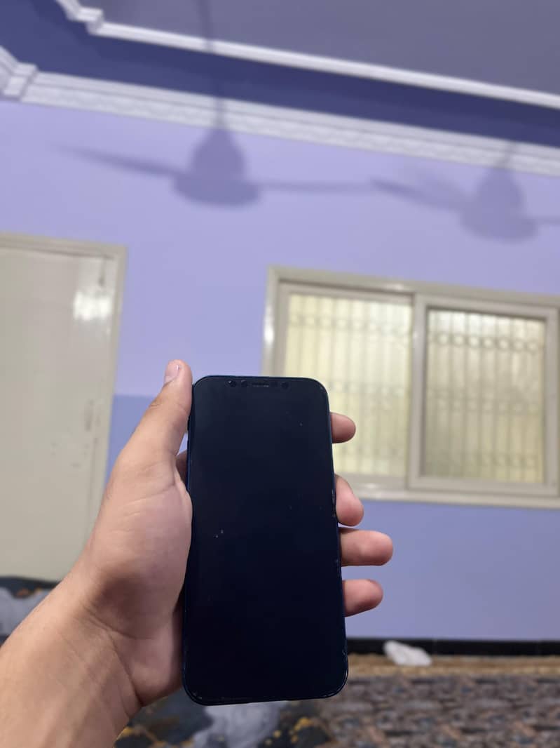 Apple iPhone 12 8