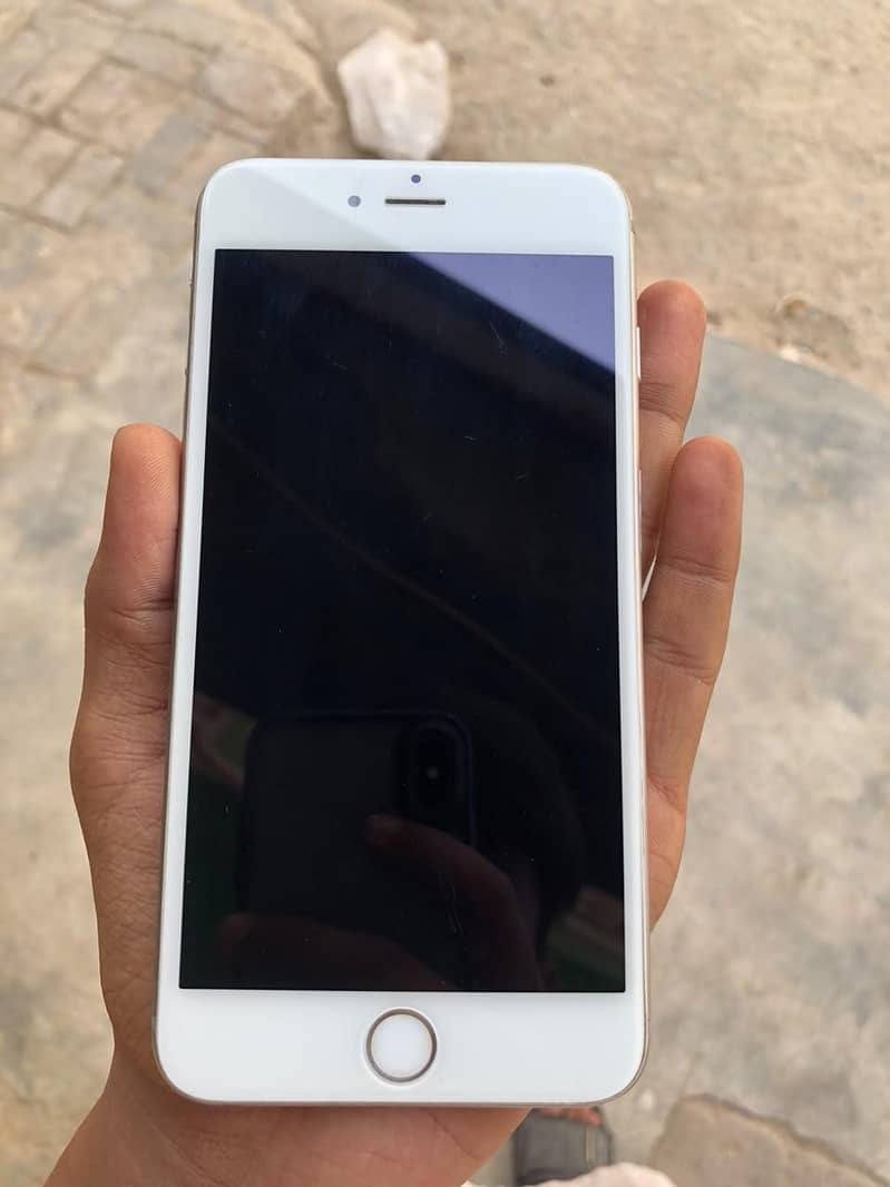 Apple iPhone 6S Plus 1