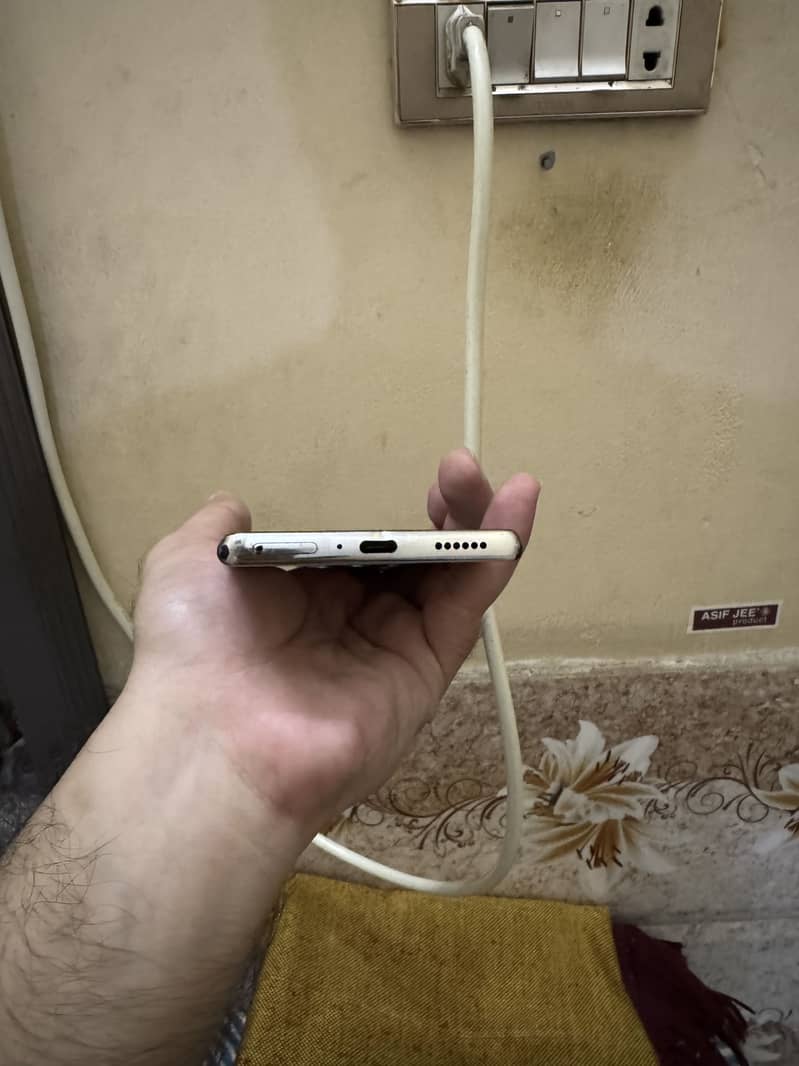 Tecno Spark 20 Pro Plus 3
