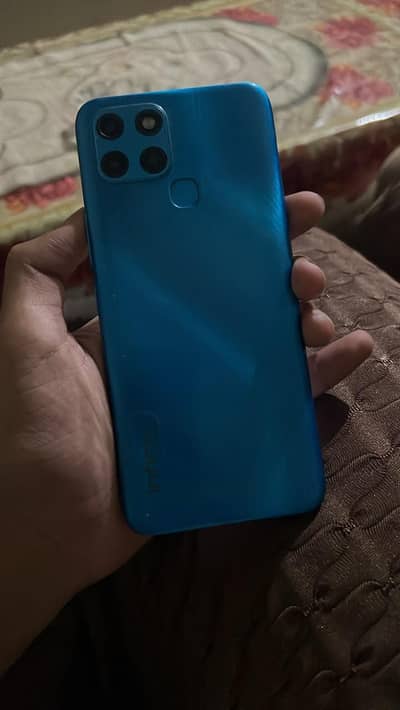 Infinix Smart 6 box sath hn official pta hn