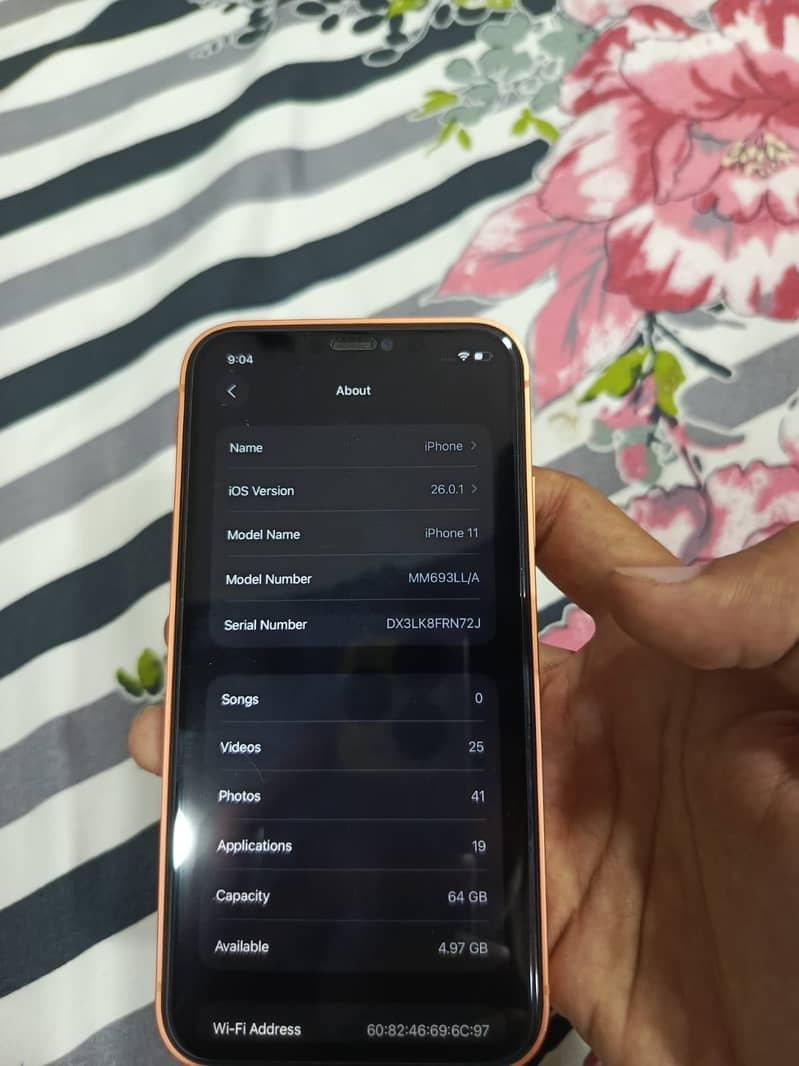 Apple iPhone 11 4