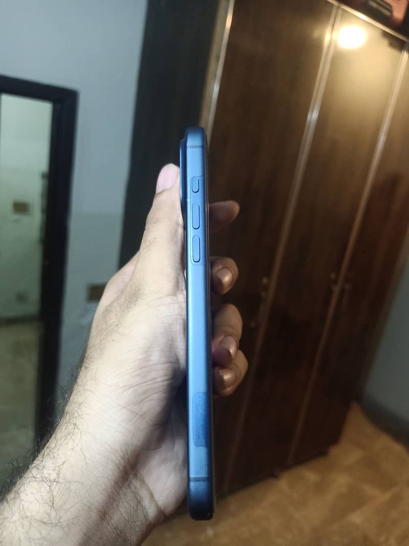 Apple iPhone 17 Pro Max 3