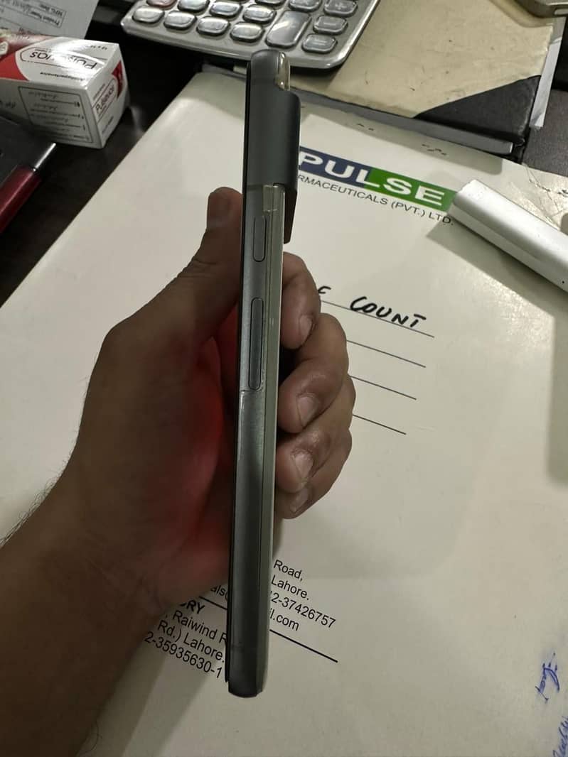 Google Pixel 8 3