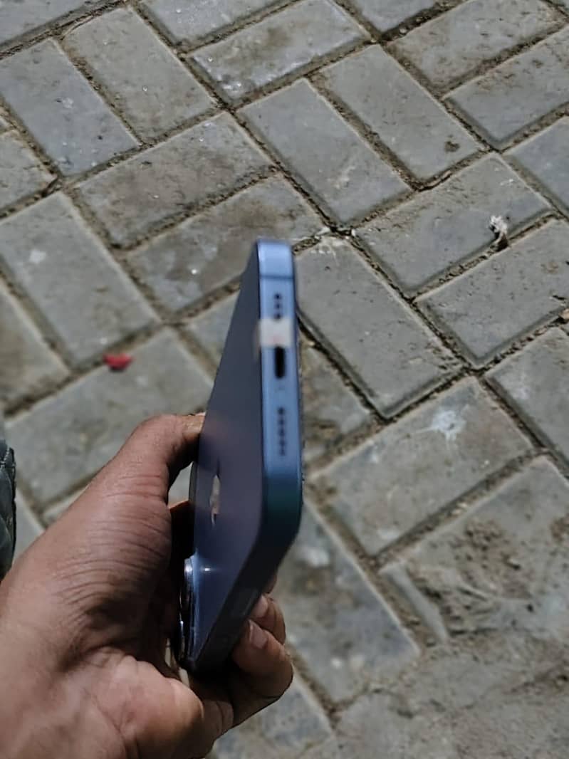 Apple iPhone 14 10