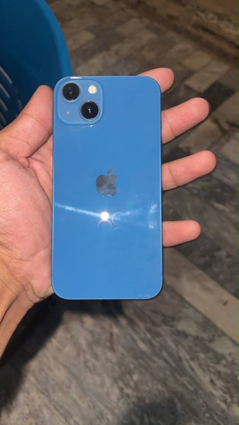 Apple iPhone 13 0