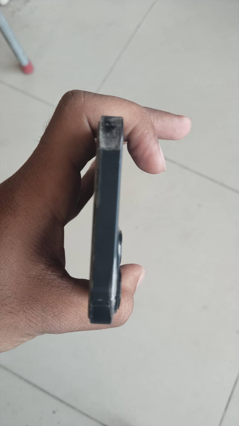 Apple iPhone 13 3
