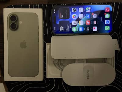 Apple iPhone 17 256gb with Box 10/10 Non PTA JV sage green