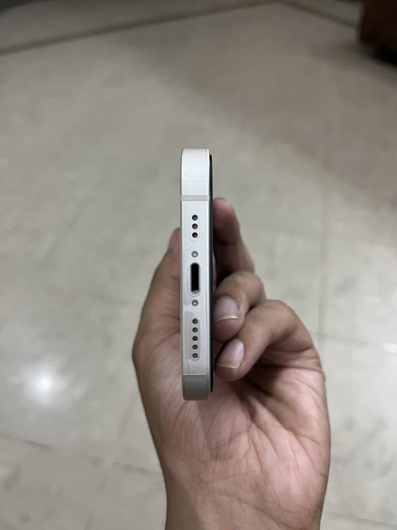 Apple iPhone 13 3