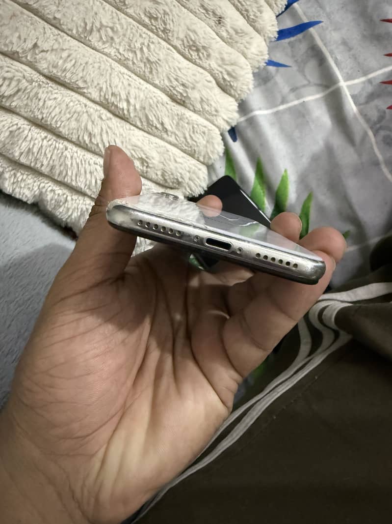 Apple iPhone X 8