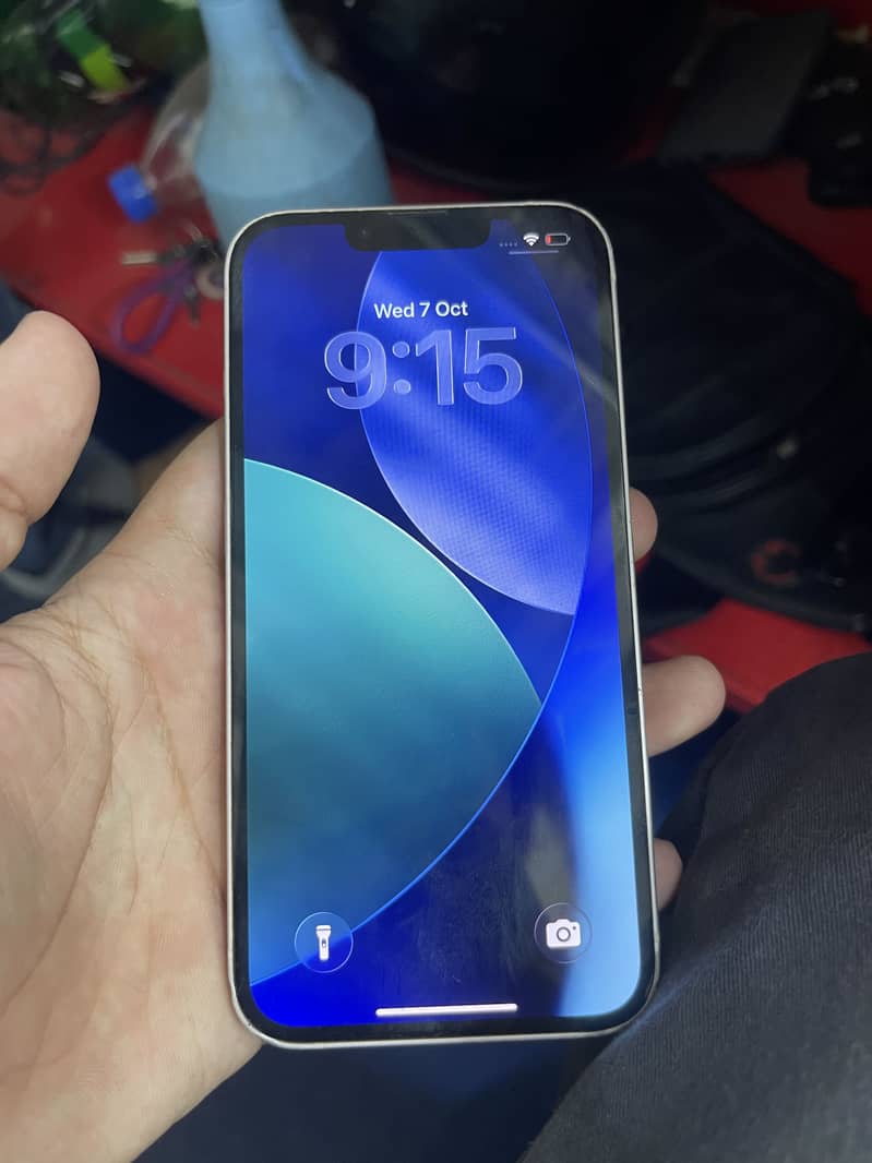 Apple iPhone 13 1