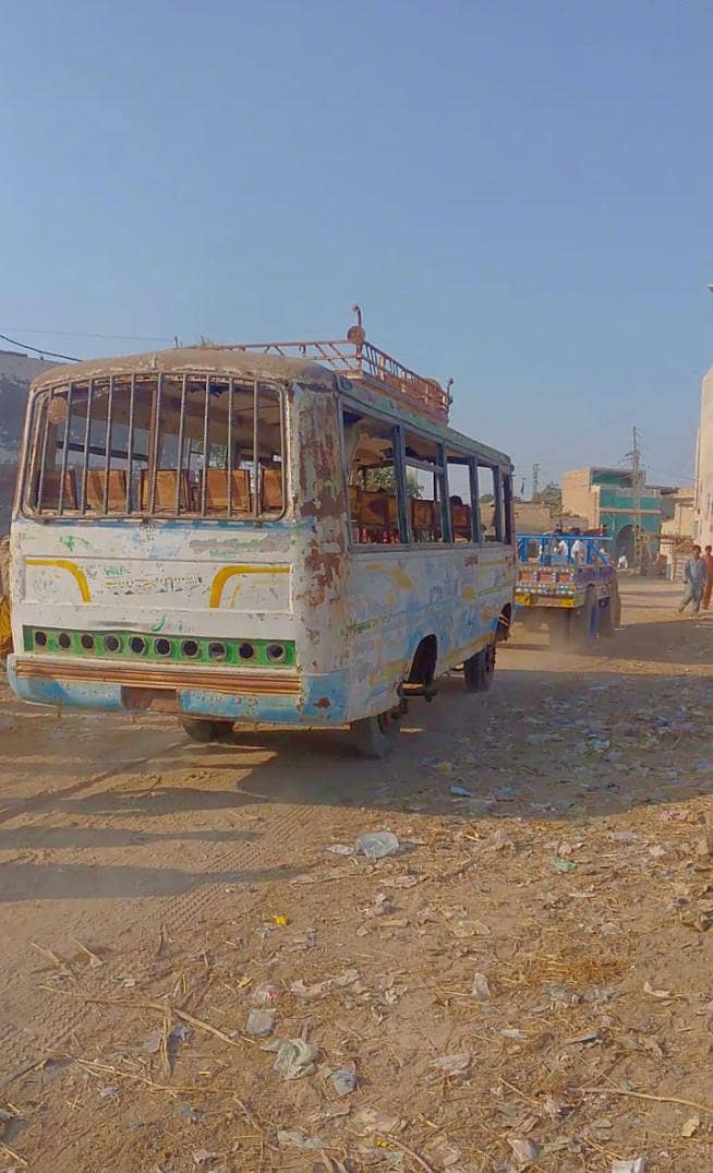 bed ford mini bus 6