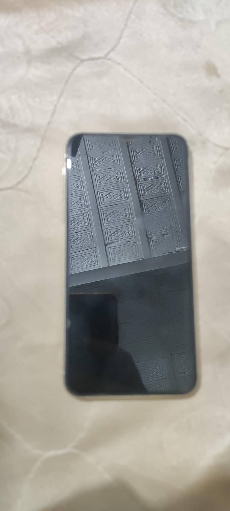Apple iPhone 11 Pro Max 2