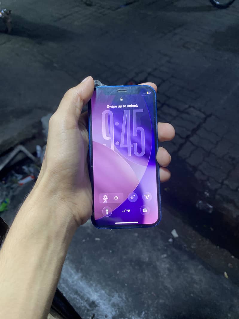 Apple iPhone 12 mini 1