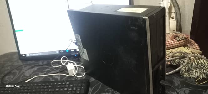 hp i3 2nd generation 4GB 128 GB SSD