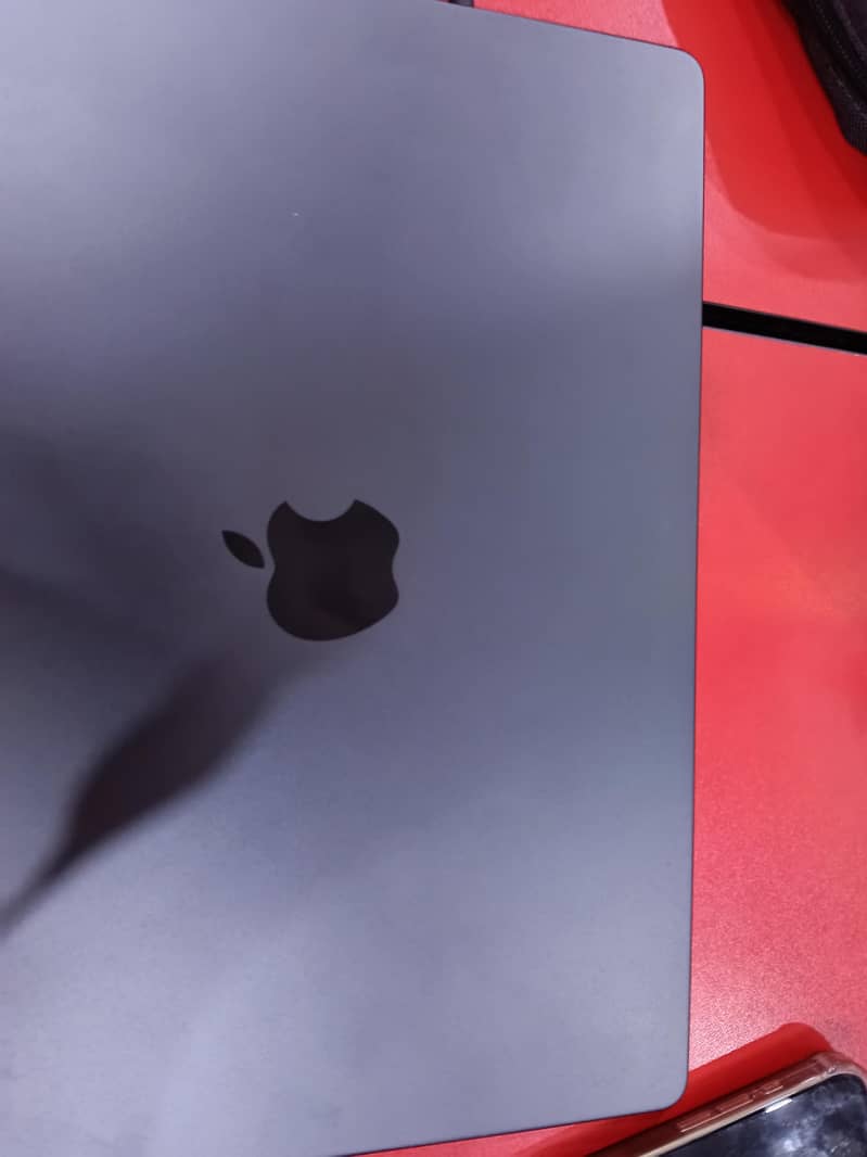 MacBook pro M4 0