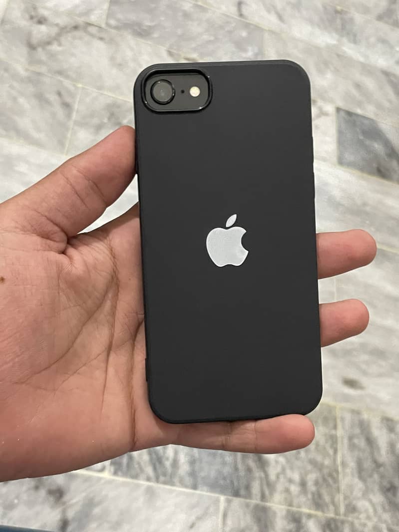 Apple iPhone SE 0