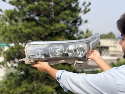 Altis 2017 Genuine Headlight
