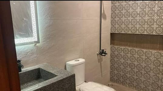 3 Bed dd Brand New Luxury Portion availabke For Rent