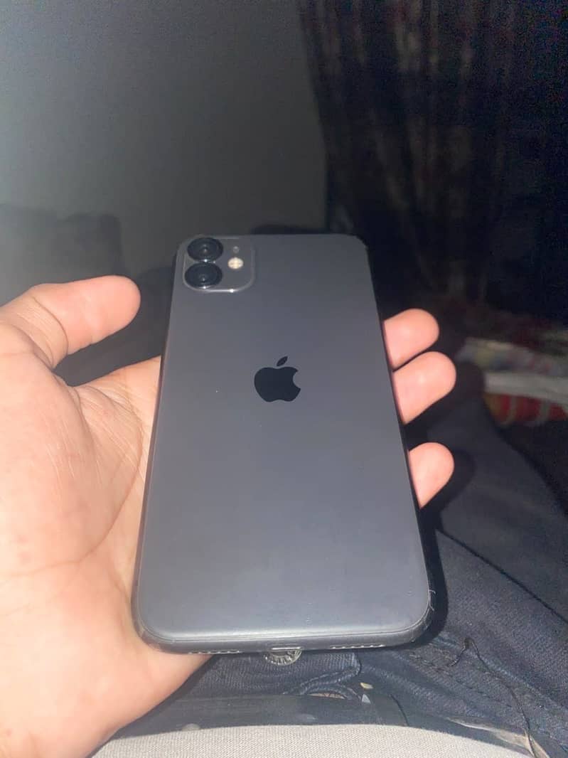Apple iPhone 11 3