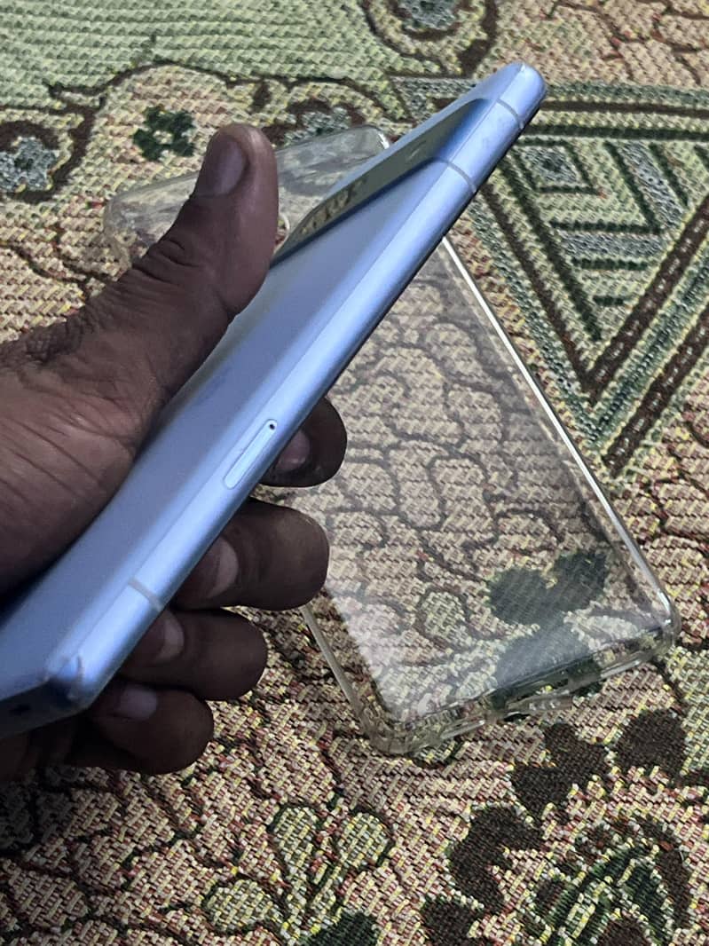 Google pixel 7a 5