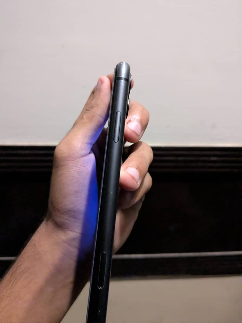 Apple iPhone 11 5