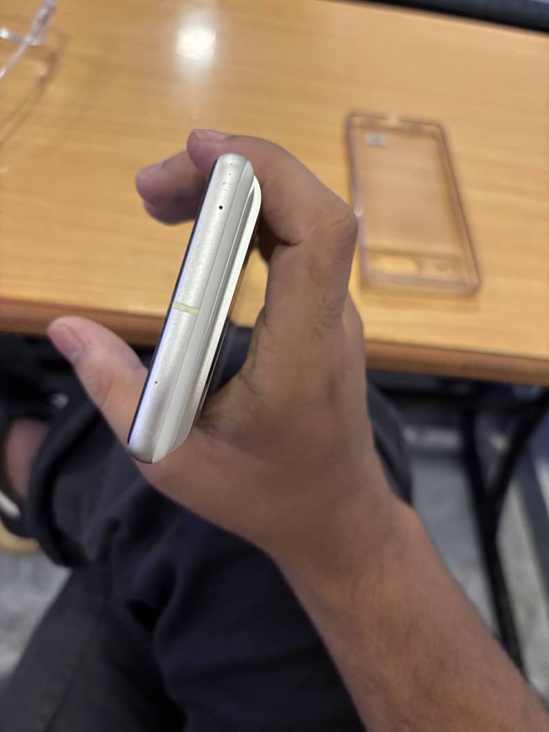 Google Pixel 7 2
