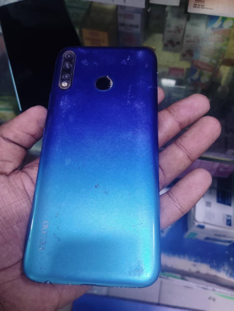 Tecno Spark 4 1