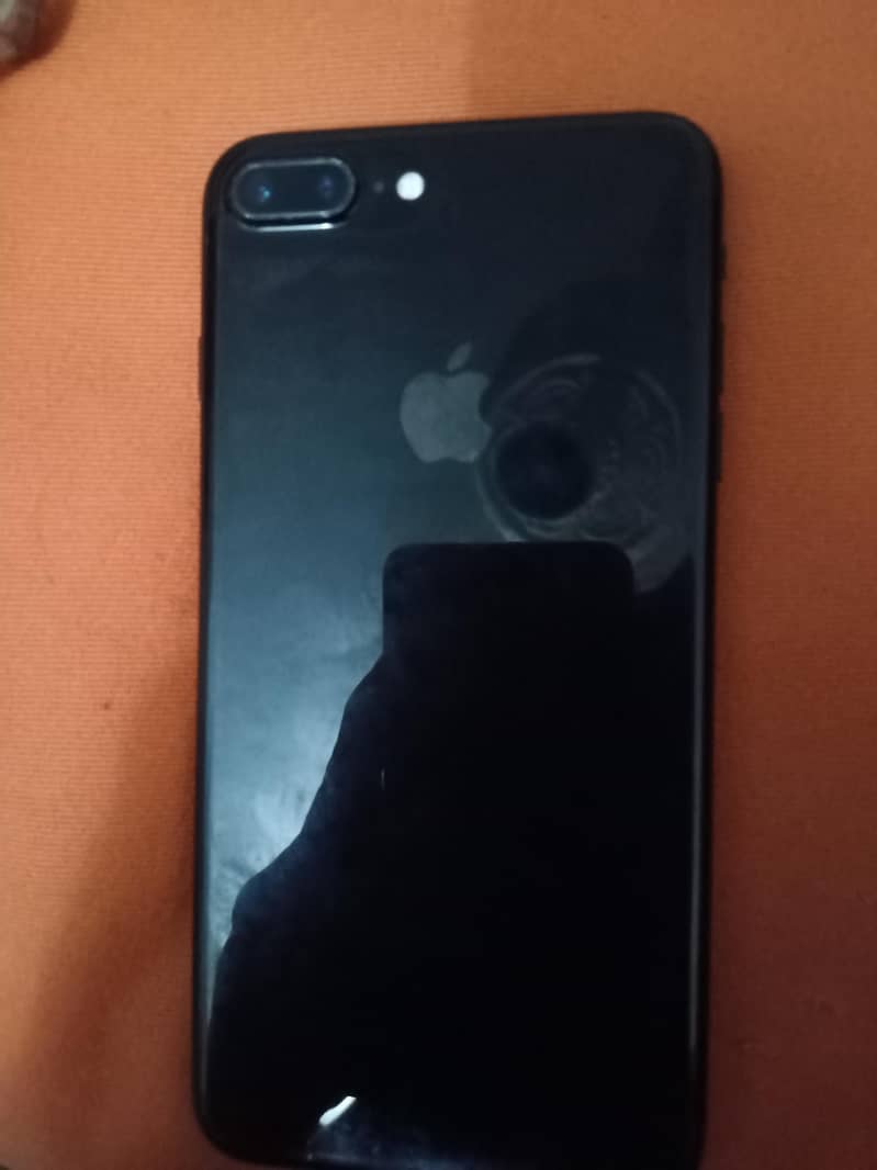 Apple iPhone 7 Plus 1