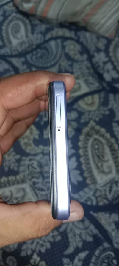Vivo Y28s 5g 8 256. . . 03024581322 Whatsapp