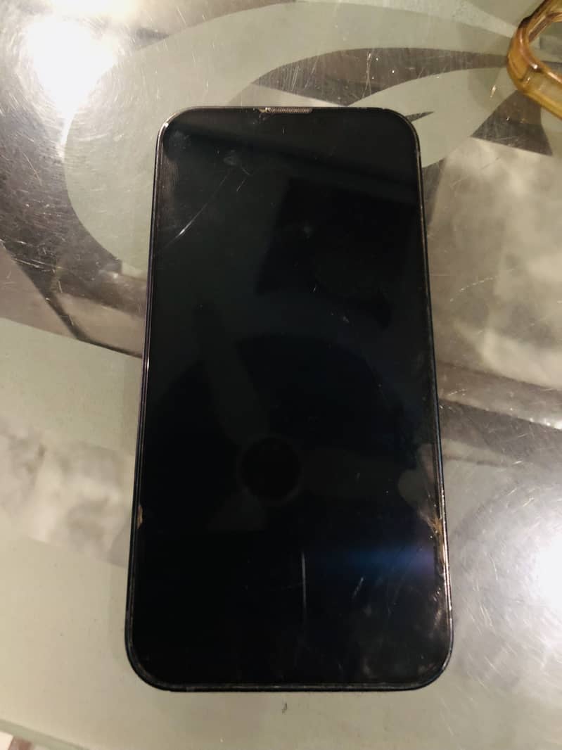 Apple iPhone 13 7