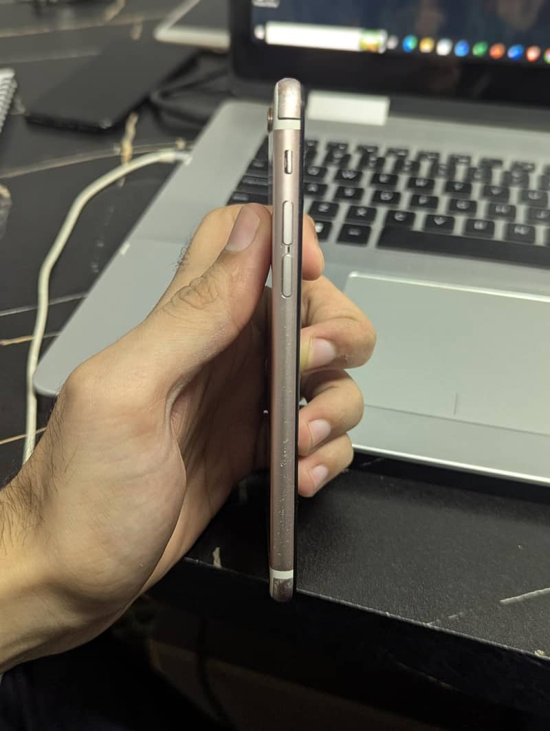 Apple iPhone 6S 3