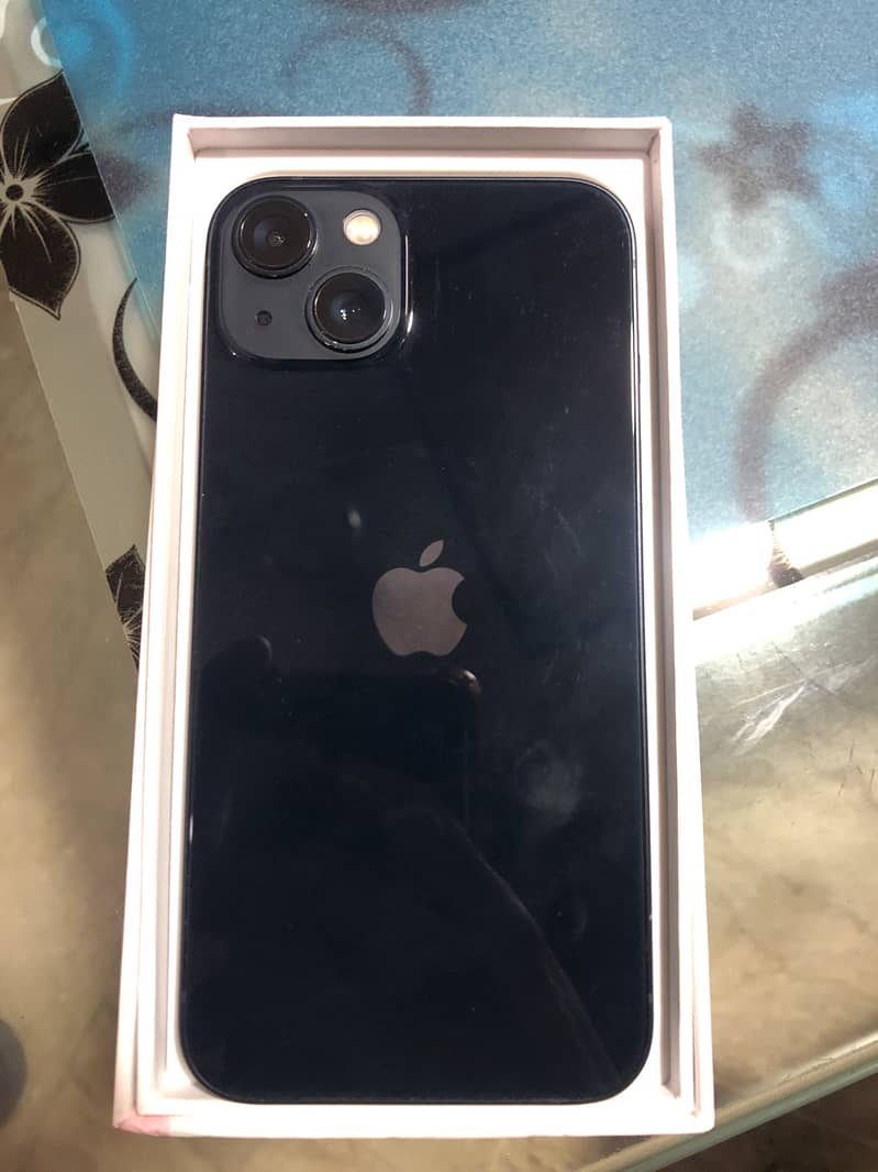 Apple iPhone 13 0
