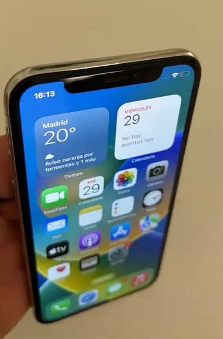 Apple iPhone X 2