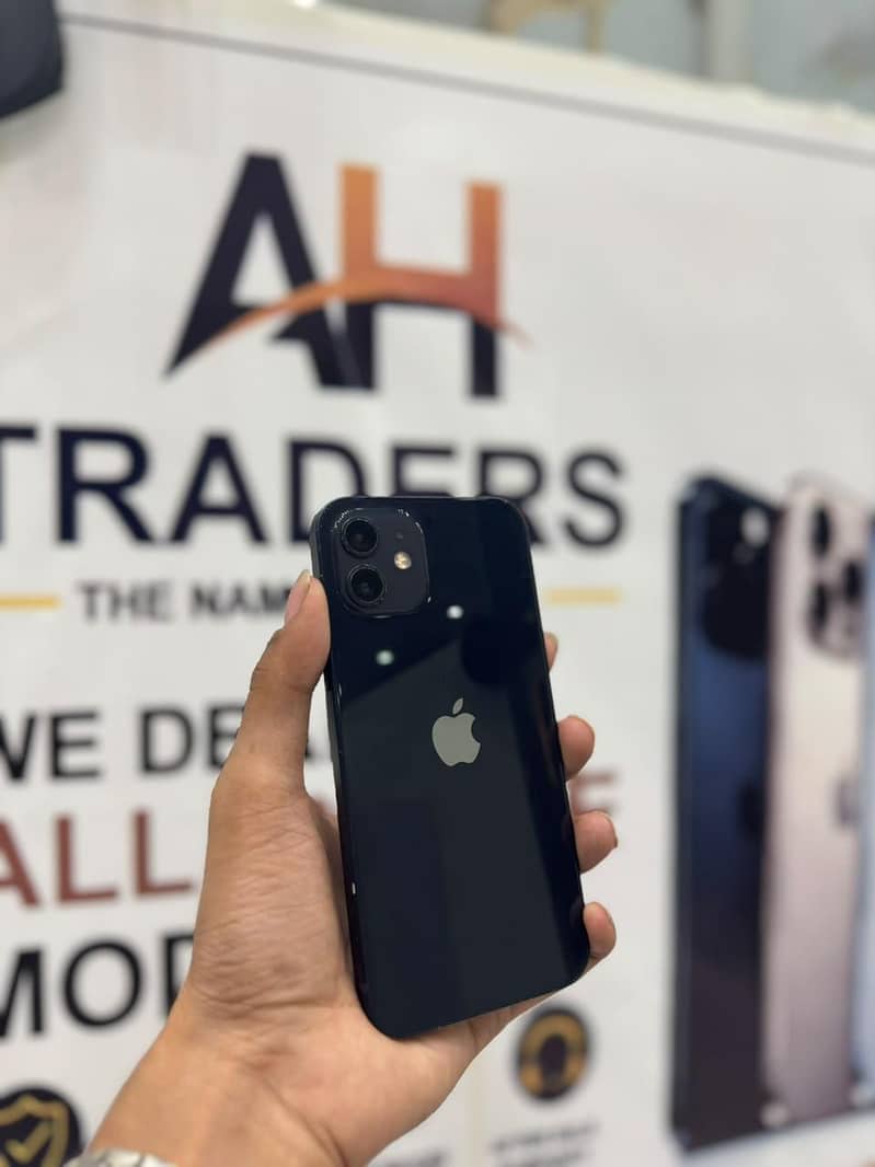 Apple iPhone 12 0